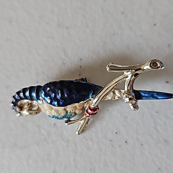 Vintage BIRD pin - Picture 2 of 3